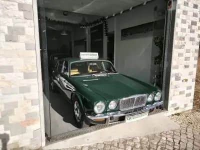 Sell Jaguar XJ6 1976 - 24950 EUR, 47777 km - AUTO.MOTO.pt