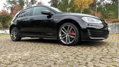 Vendo Volkswagen Golf 2015 - 21500 EUR, 176000 km - AUTO.MOTO.pt