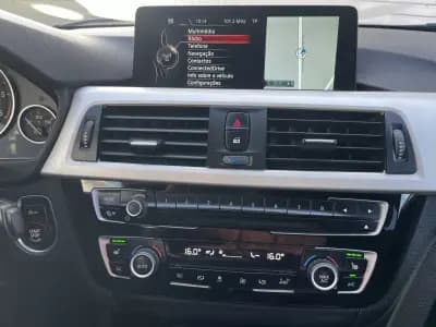 Vendo BMW 318 2015 - 13900 EUR, 260000 km - AUTO.MOTO.pt