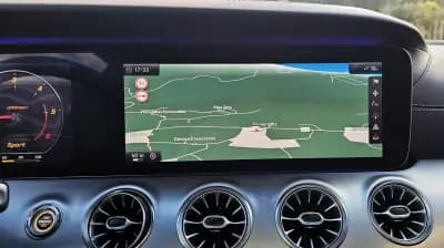 Vendo Mercedes-Benz E 220 2017 - 34999 EUR, 180000 km - AUTO.MOTO.pt