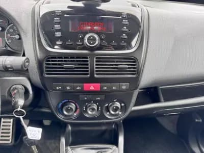 Sell Fiat Doblo 2011 - 9900 EUR, 214000 km - AUTO.MOTO.pt