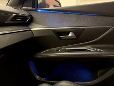 Sell Peugeot 3008 2018 - 20000 EUR, 163500 km - AUTO.MOTO.pt