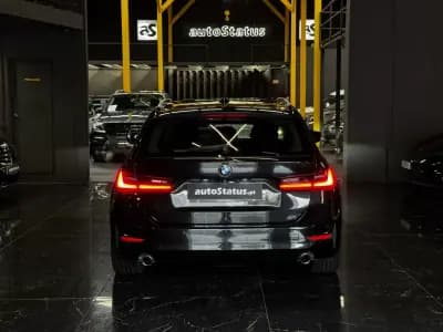 Vendo BMW 318 2022 - 29990 EUR, 100253 km - AUTO.MOTO.pt