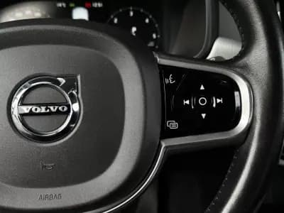 Vendo Volvo V90 2017 - 25490 EUR, 117800 km - AUTO.MOTO.pt