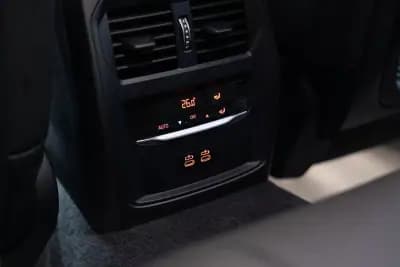 Vendo BMW 330 2023 - 43950 EUR, 44000 km - AUTO.MOTO.pt