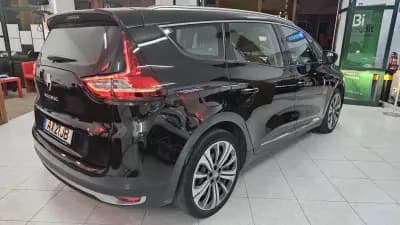 Sell Renault Grand Scénic 2020 - 15000 EUR, 172764 km - AUTO.MOTO.pt