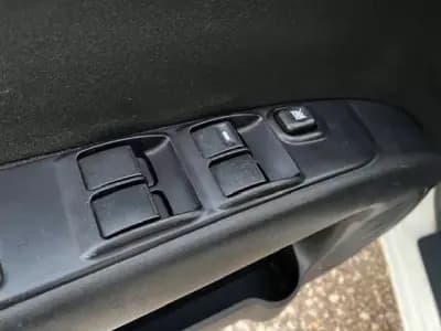 Sell Mitsubishi L200 2014 - 17990 EUR, 304000 km - AUTO.MOTO.pt