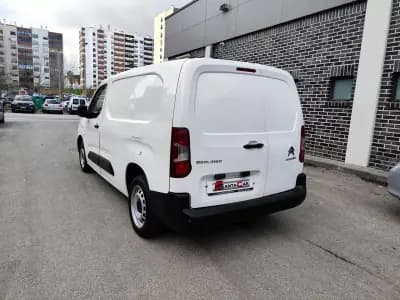 Vendo Citroën Berlingo 2019 - 13480 EUR, 182000 km - AUTO.MOTO.pt