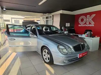 Vendo Mercedes-Benz E 220 2003 - 5500 EUR, 500000 km - AUTO.MOTO.pt