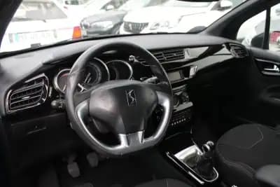 Vendo Citroën DS3 2010 - 8500 EUR, 202000 km - AUTO.MOTO.pt