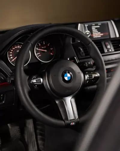 Vendo BMW 118 2013 - 15950 EUR, 161000 km - AUTO.MOTO.pt