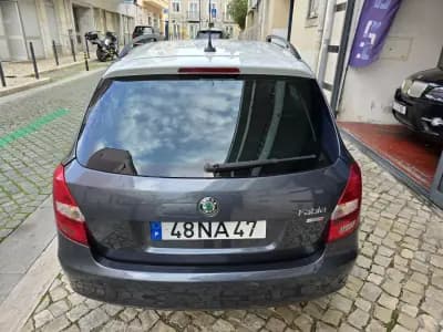 Vendo Skoda Fabia Break 2012 - 6000 EUR, 165296 km - AUTO.MOTO.pt