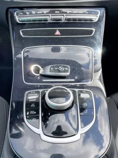 Sell Mercedes-Benz CLE 200 2019 - 44900 EUR, 87420 km - AUTO.MOTO.pt