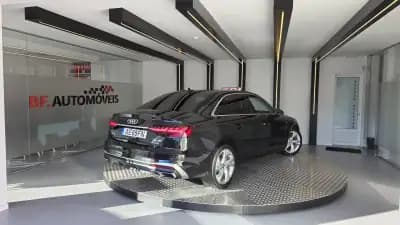 Sell Audi A4 2020 - 26900 EUR, 85888 km - AUTO.MOTO.pt