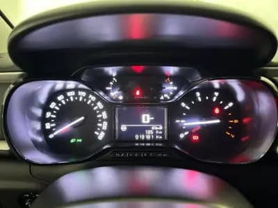 Sell Citroën C3 2022 - 12850 EUR, 63983 km - AUTO.MOTO.pt