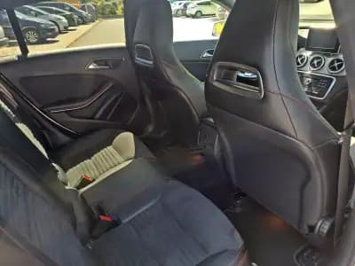 Vendo Mercedes-Benz CLA 180 2016 - 17490 EUR, 178000 km - AUTO.MOTO.pt