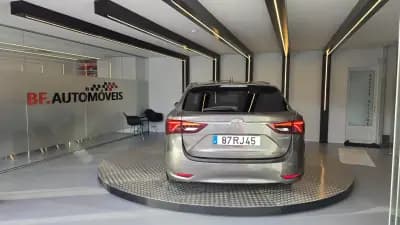 Vendo Toyota Avensis Touring Sports 2016 - 14900 EUR, 212217 km - AUTO.MOTO.pt