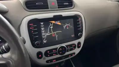 Sell Kia e-Soul 2018 - 14990 EUR, 106047 km - AUTO.MOTO.pt