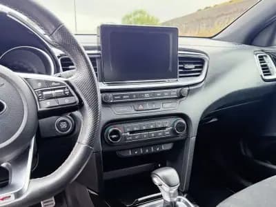 Vendo Kia ProCeed 2019 - 22490 EUR, 127000 km - AUTO.MOTO.pt