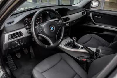 Sell BMW 318 2009 - 8990 EUR, 251602 km - AUTO.MOTO.pt