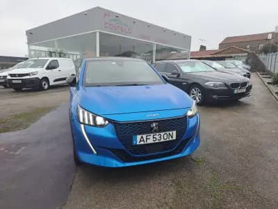Sell Peugeot e-208 2021 - 16780 EUR, 61770 km - AUTO.MOTO.pt