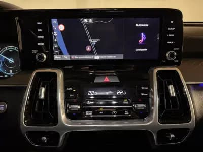 Sell Kia Sorento 2021 - 37900 EUR, 116815 km - AUTO.MOTO.pt