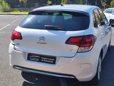 Sell Citroën C4 2015 - 9980 EUR, 157000 km - AUTO.MOTO.pt