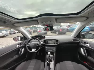 Vendo Peugeot 308 2015 - 11900 EUR, 151000 km - AUTO.MOTO.pt