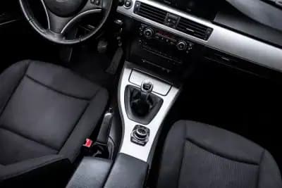 Sell BMW 318 2009 - 8990 EUR, 251602 km - AUTO.MOTO.pt