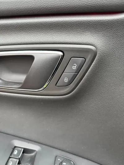 Sell SEAT Leon 2014 - 14900 EUR, 192520 km - AUTO.MOTO.pt