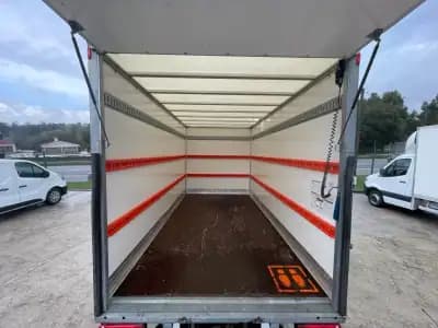 Vendo Mercedes-Benz Sprinter 2022 - 46900 EUR, 72000 km - AUTO.MOTO.pt