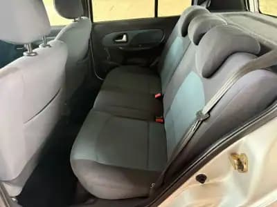 Vendo Renault Clio 2005 - 3990 EUR, 149000 km - AUTO.MOTO.pt