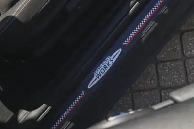 Vendo MINI 2018 - 18980 EUR, 61420 km - AUTO.MOTO.pt