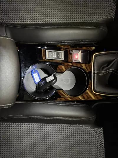 Vendo Peugeot 208 2020 - 17750 EUR, 50915 km - AUTO.MOTO.pt