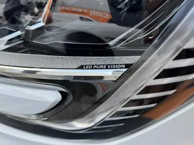 Sell Renault Mégane Sport Tourer 2023 - 24900 EUR, 16217 km - AUTO.MOTO.pt