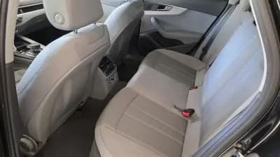 Sell Audi A4 2020 - 26900 EUR, 85888 km - AUTO.MOTO.pt