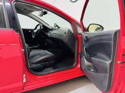 Vendo SEAT Ibiza 2014 - 10250 EUR, 142000 km - AUTO.MOTO.pt