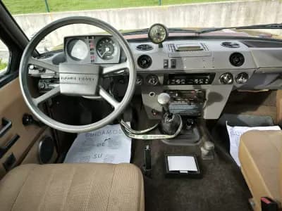 Vendo Land Rover Range Rover 1980 - 24950 EUR, 107869 km - AUTO.MOTO.pt