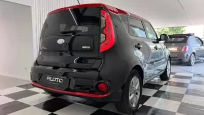 Sell Kia e-Soul 2018 - 14990 EUR, 106047 km - AUTO.MOTO.pt