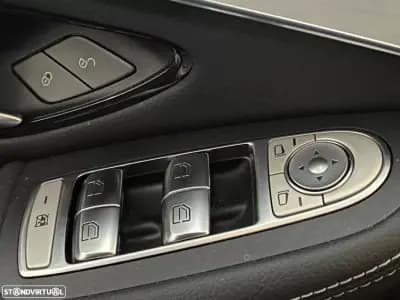 Sell Mercedes-Benz GLC 300 2021 - 51950 EUR, 65000 km - AUTO.MOTO.pt