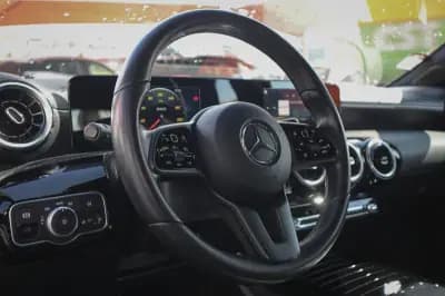 Sell Mercedes-Benz A 180 2019 - 23780 EUR, 91680 km - AUTO.MOTO.pt