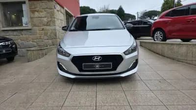 Vendo Hyundai i30 Fastback 2019 - 16500 EUR, 65000 km - AUTO.MOTO.pt