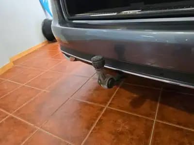 Vendo Mercedes-Benz C 300 2020 - 30980 EUR, 98799 km - AUTO.MOTO.pt