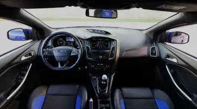 Vendo Ford Focus 2016 - 17990 EUR, 194500 km - AUTO.MOTO.pt