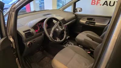 Sell SEAT Alhambra 2005 - 7500 EUR, 299890 km - AUTO.MOTO.pt