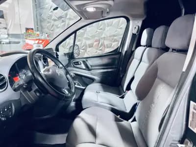 Vendo Citroën Berlingo 2015 - 6990 EUR, 257315 km - AUTO.MOTO.pt