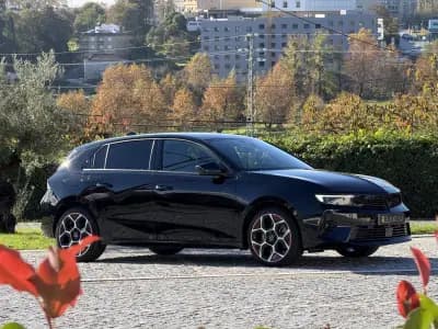 Vendo Opel Astra 2022 - 23990 EUR, 77000 km - AUTO.MOTO.pt
