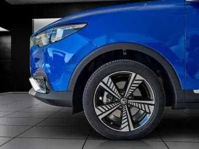 Sell MG ZS 2020 - 19250 EUR, 15000 km - AUTO.MOTO.pt