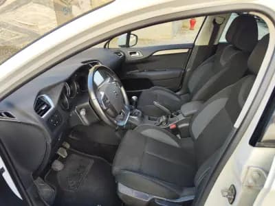 Sell Citroën C4 2015 - 9980 EUR, 157000 km - AUTO.MOTO.pt