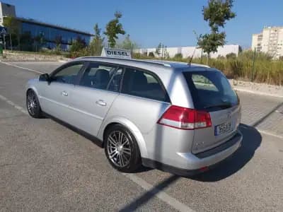 Vendo Opel Vectra Caravan 2007 - 2950 EUR, 221508 km - AUTO.MOTO.pt